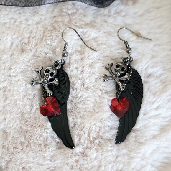 Lot of Gothic Goth Jewelry - Skulls Dragon Red Crystal Chokers Necklaces Earring - Picture 4 of 11